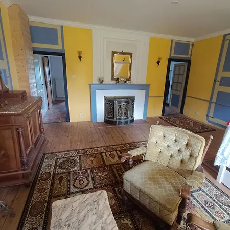 Couette-café Chateau Rustiques 3*