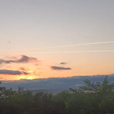 Chateau Rustiques Dans Un Ancien Donjon Bed & Breakfast Montégut