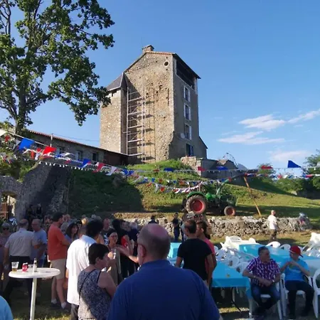 Chateau Rustiques Dans Un Ancien Donjon Bed and Breakfast Montégut