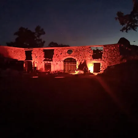 فندق مبيت وإفطار Chateau Sejour Rustique En Tour Du Xiiie Siecle Montégut