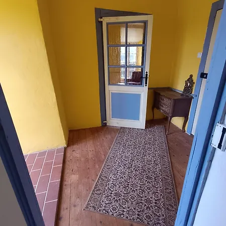 Chateau Rustiques Dans Un Ancien Donjon Bed & Breakfast