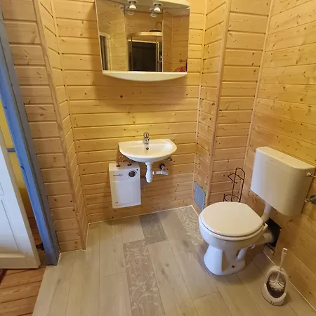 Bed and Breakfast Chateau Rustiques Dans Un Ancien Donjon 3*