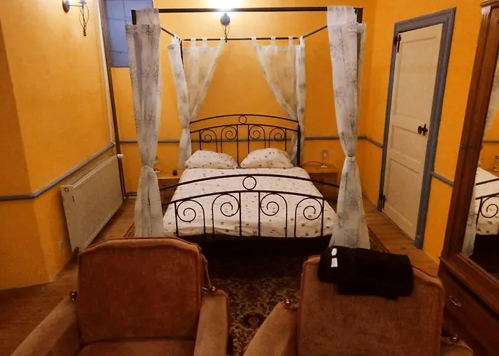 فندق مبيت وإفطار Chateau Charme Rustique Sur Colline