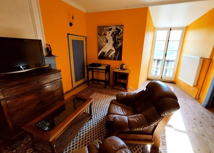 فندق مبيت وإفطار Chateau Charme Rustique Sur Colline