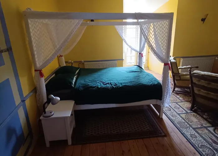 Chateau Charme Rustique Sur Colline