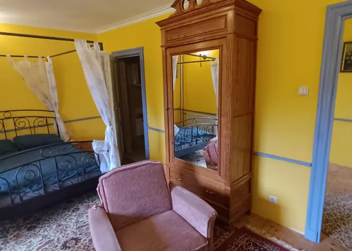 Chateau Charme Rustique Sur Colline فندق مبيت وإفطار 3*