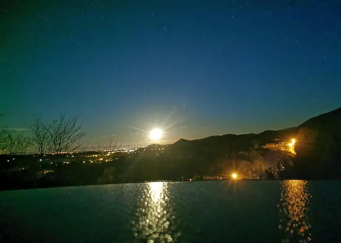 Chateau Sejour Rustique En Tour Du Xiiie Siecle