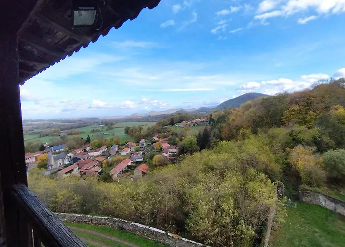 Chateau Charme Rustique Sur Colline فندق مبيت وإفطار Montégut