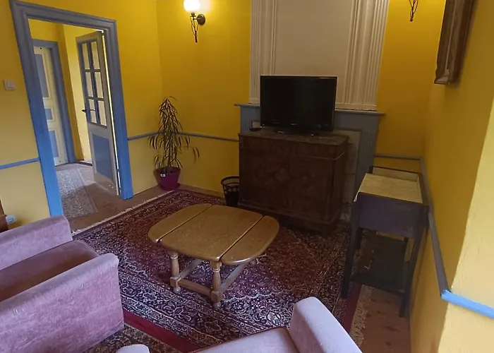 فندق مبيت وإفطار Chateau Sejour Rustique En Tour Du Xiiie Siecle 3*