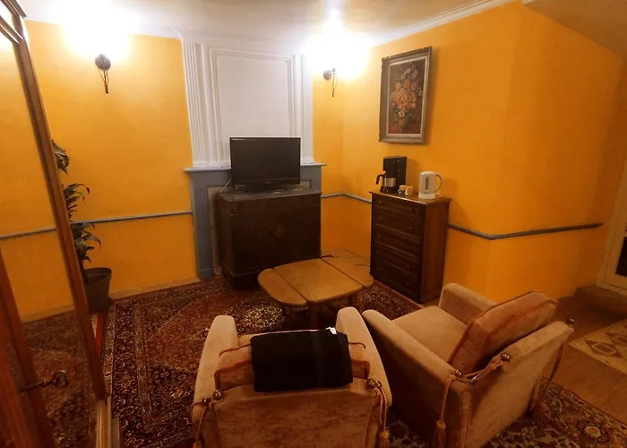 Chateau Charme Rustique Sur Colline 3* Montégut